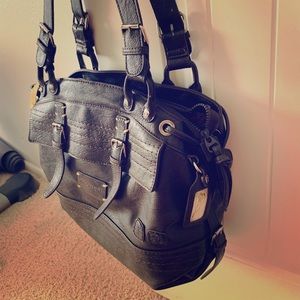 Sherpani “ Laurel” Purse